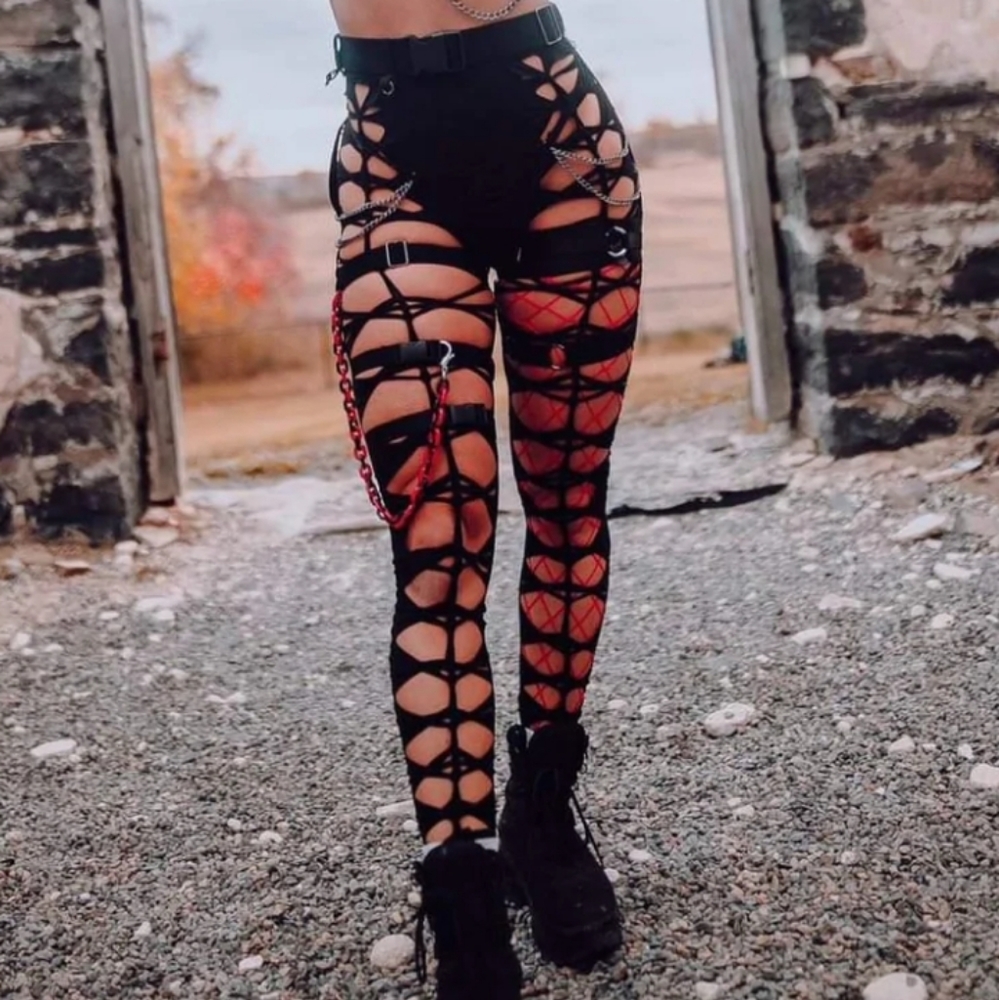 NWOT Crop it Like its Hot Cheeky Leggings
